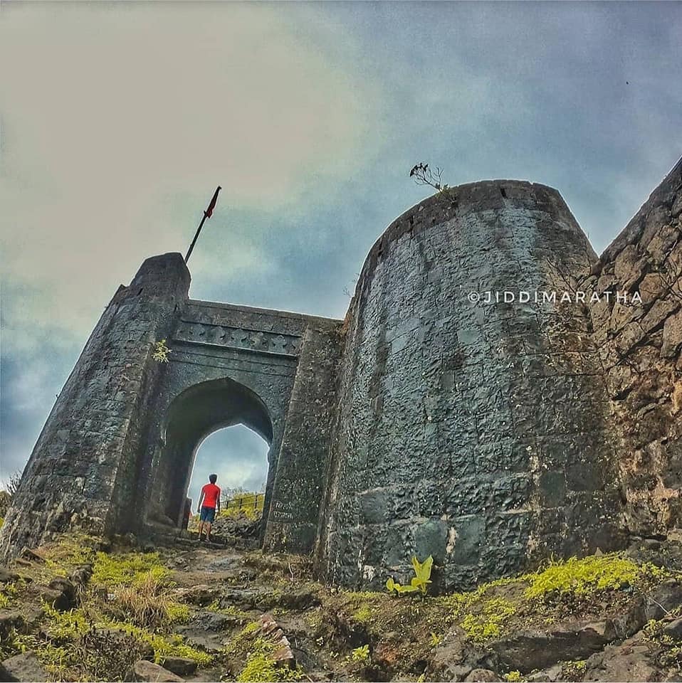 पुरंदर | Purandar Fort darvaja | पुरंदरवरील हेरगिरी