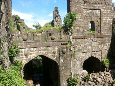 अंतुर | Antur Fort