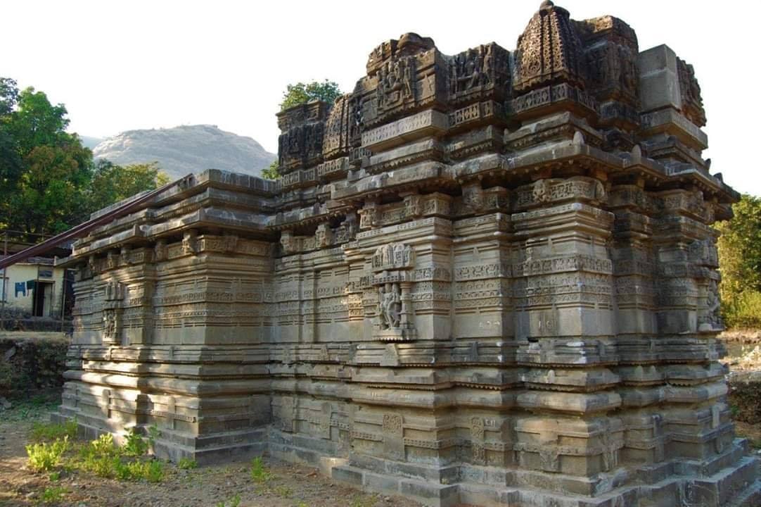 कुकडेश्वर मंदिर