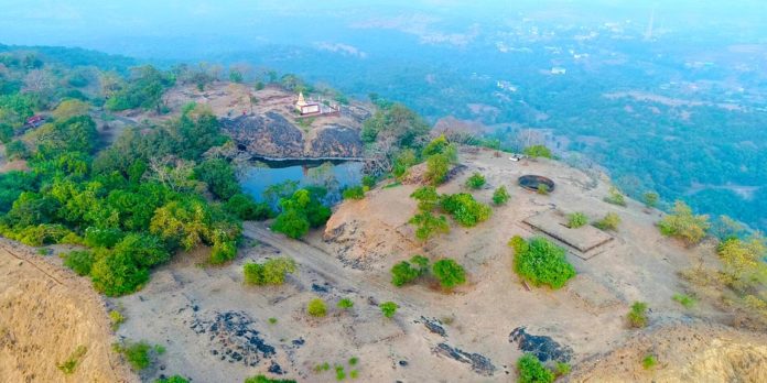 मदनगड | Madangad Fort