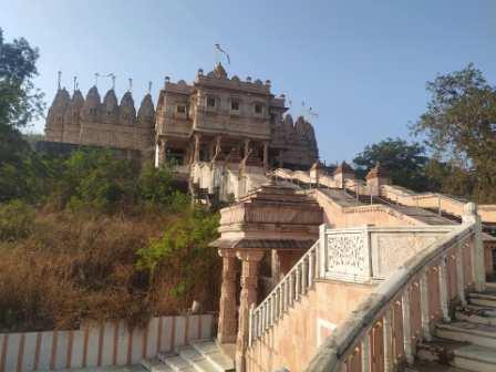 श्री पार्श्वप्रज्ञालय मंदिर, तळेगाव दाभाडे