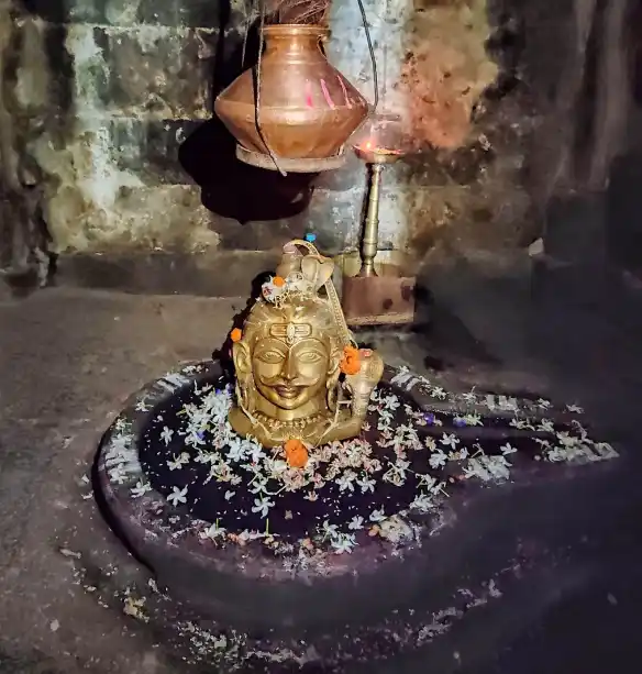 महादेव मंदिर कोरेगाव, श्रीगोंदा