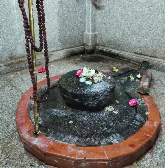 शुढळेश्वर महादेव मंदिर, गुंडेगाव