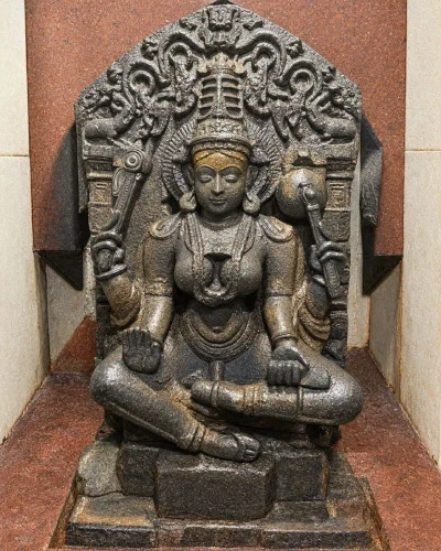 माणकेश्वर येथील सटवाई देवी मंदिरातील मूर्ती